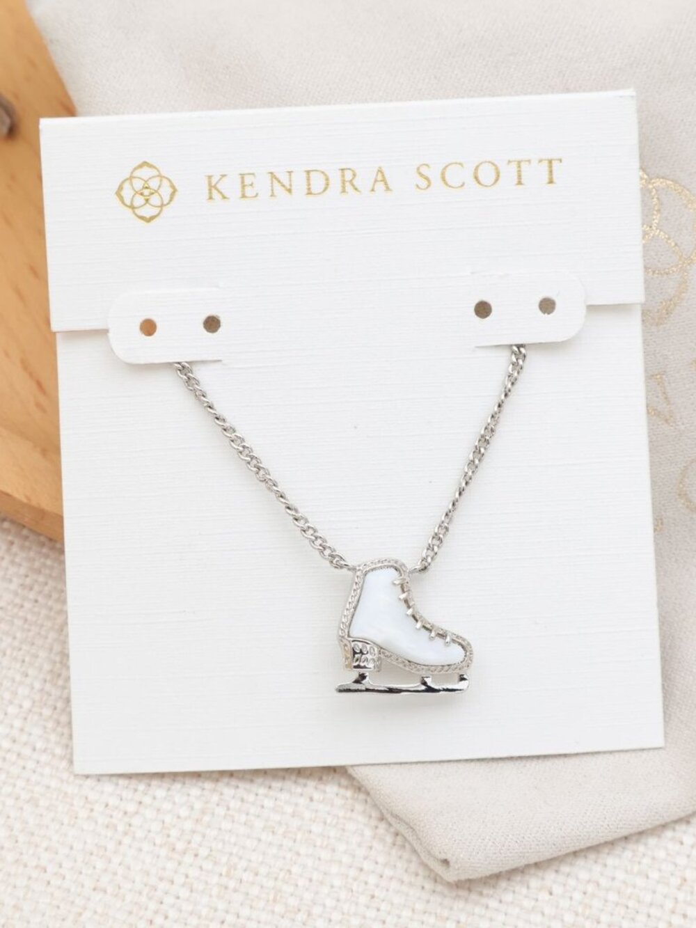 NEW Kendra Scott Ice Skate Necklace Silver White Mother--Pearl